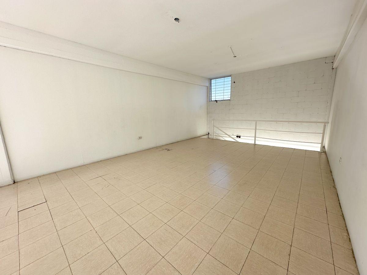 Foto de Alquiler local comercial recta martinolli, imagen 1