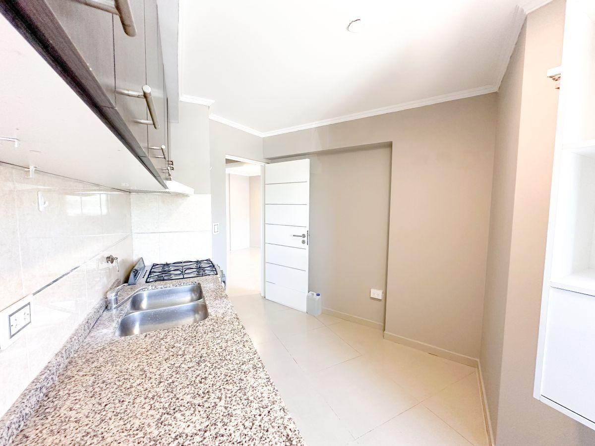 Foto de Venta departamento 3 dorm con cochera gama villa sol, imagen 3