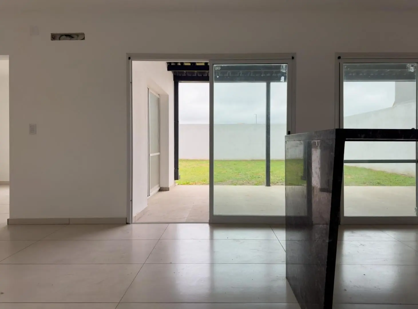 Casa en venta de 3 dormitorios/3 baños, gran patio, DOCTA 3