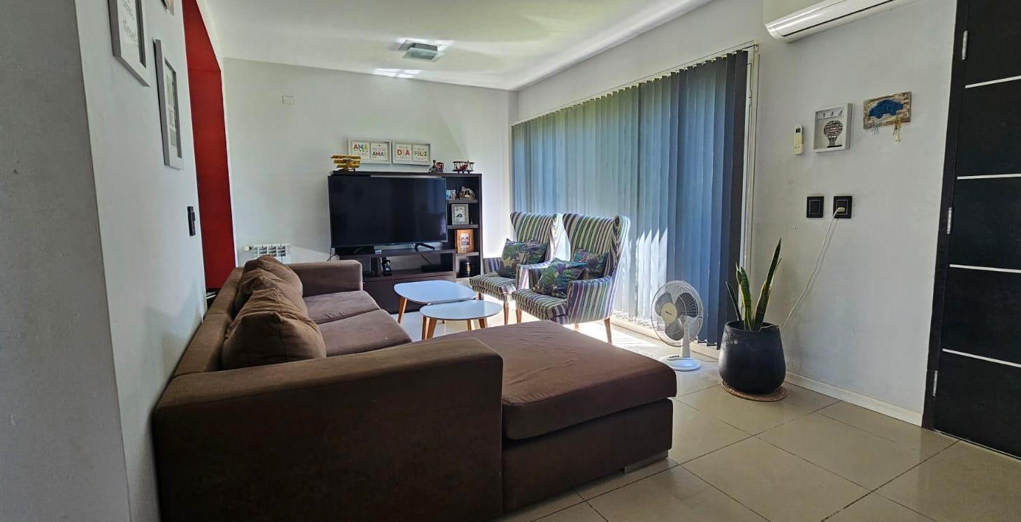 Casa en Venta Valle Escondido Los Aromas 3 dormitorios