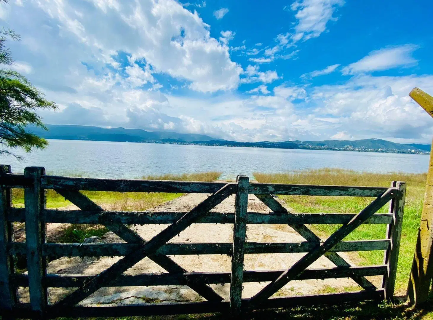 Casa en Venta en Villa Santa Cruz Del Lago con Bajada al Lago 2