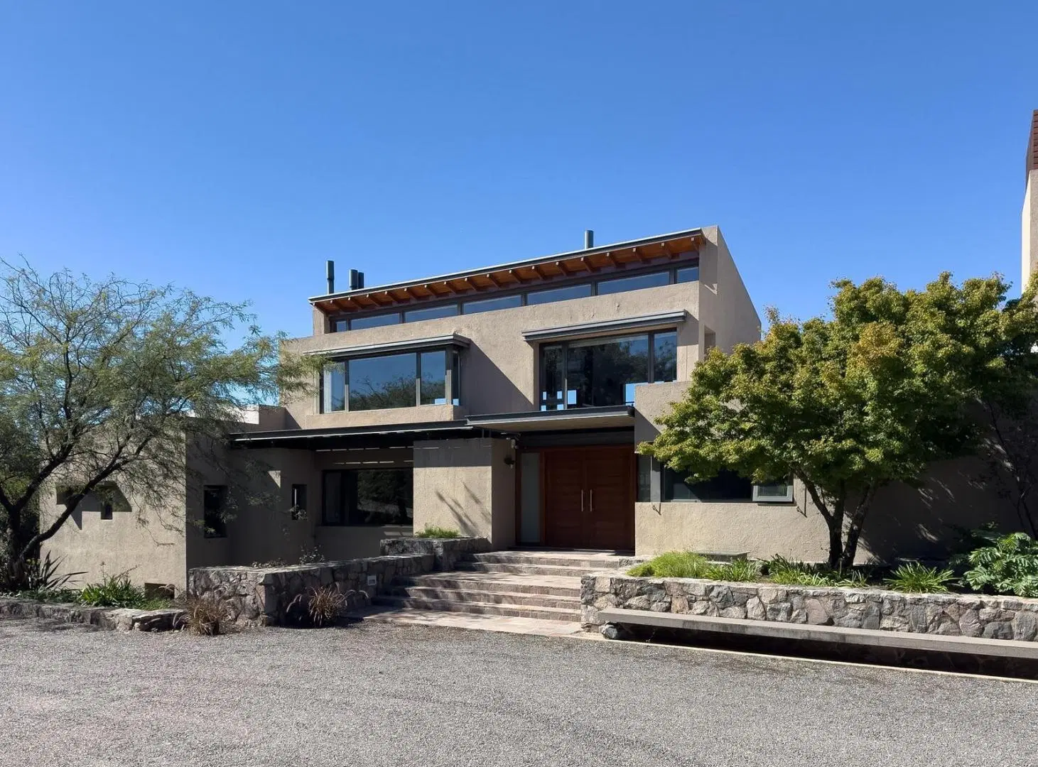 Casa en venta 4 Dormitorios en Corral de Barrancas Facilidades de Pago/Recibimos Menor 5