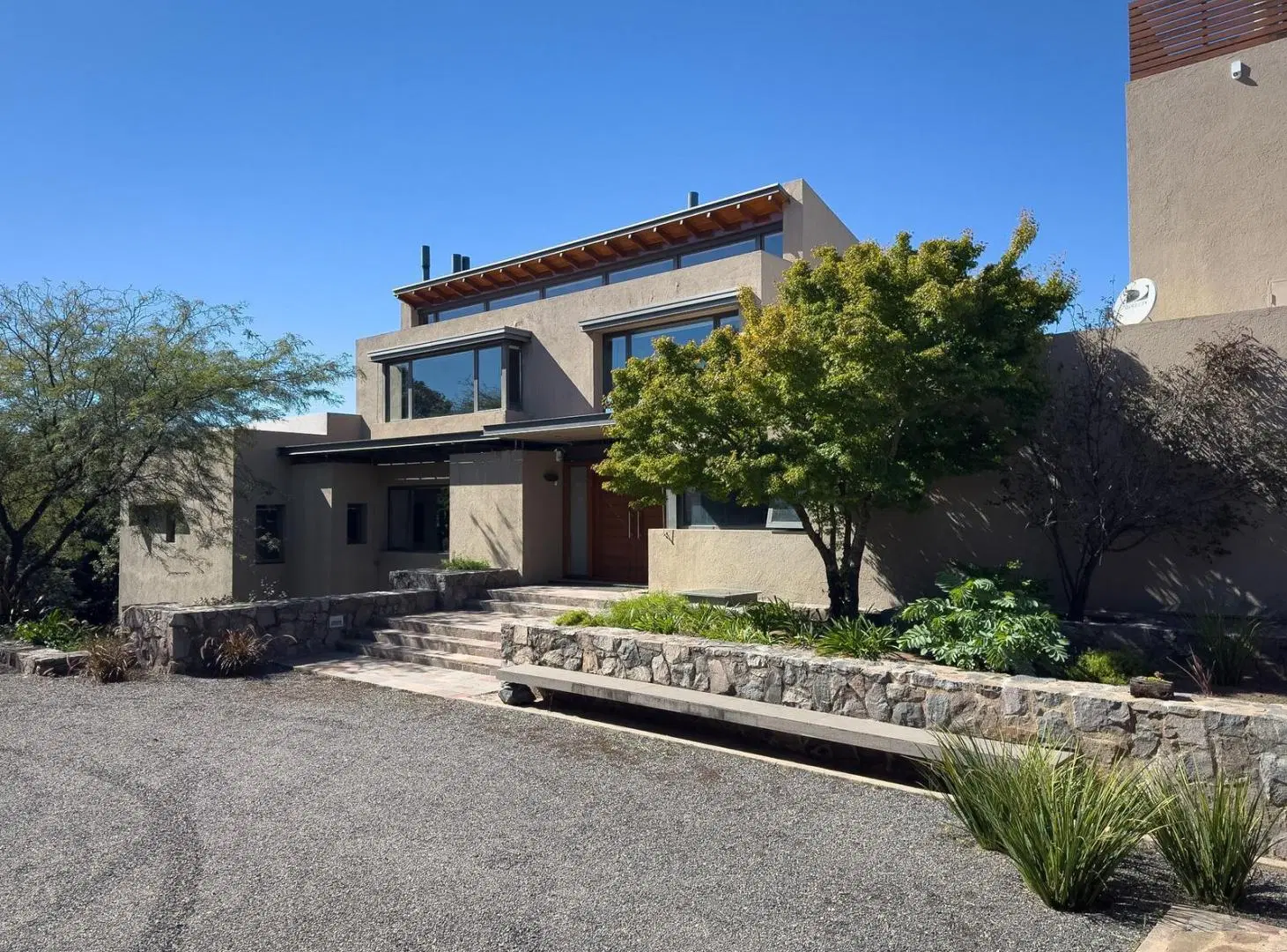 Casa en venta 4 Dormitorios en Corral de Barrancas Facilidades de Pago/Recibimos Menor 3