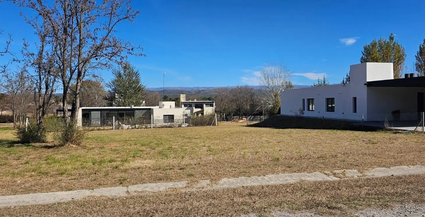 VENTA LOTE COUNTRY CARLOS PAZ GOLF 3