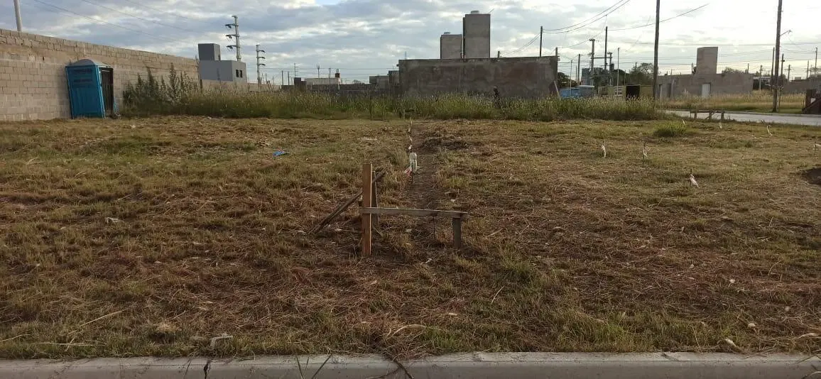 Terreno en venta con Cimientos SMATA 3 2