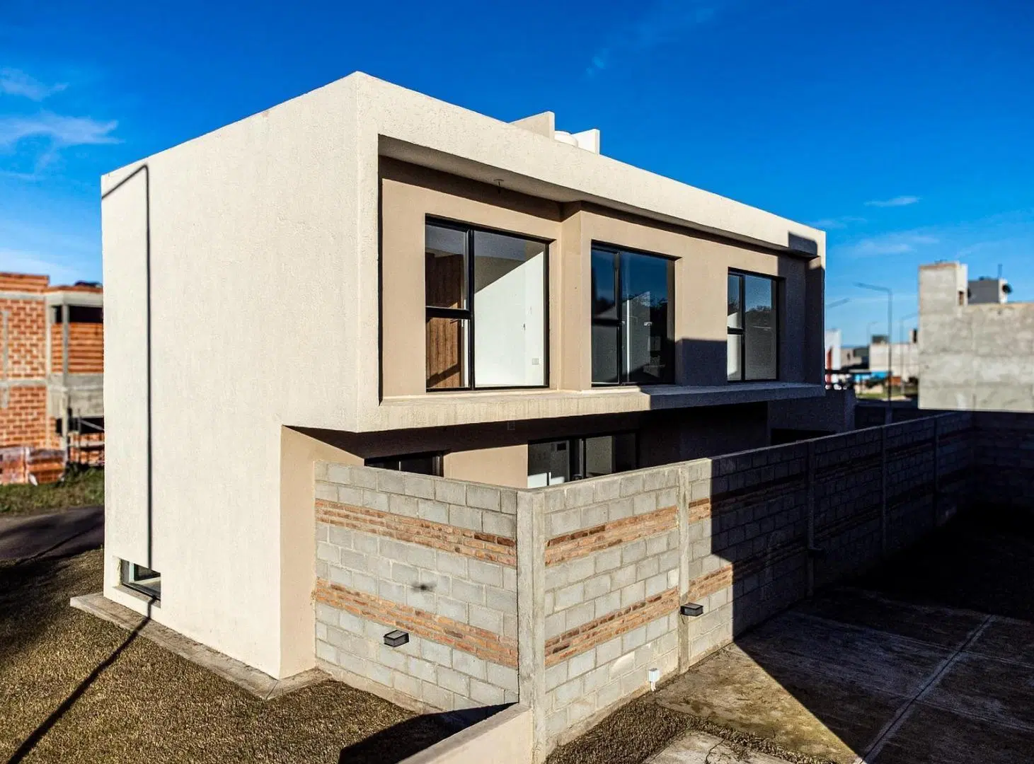 Dúplex en Venta 3 Dormitorios Bº Privado  Las Tosca 4