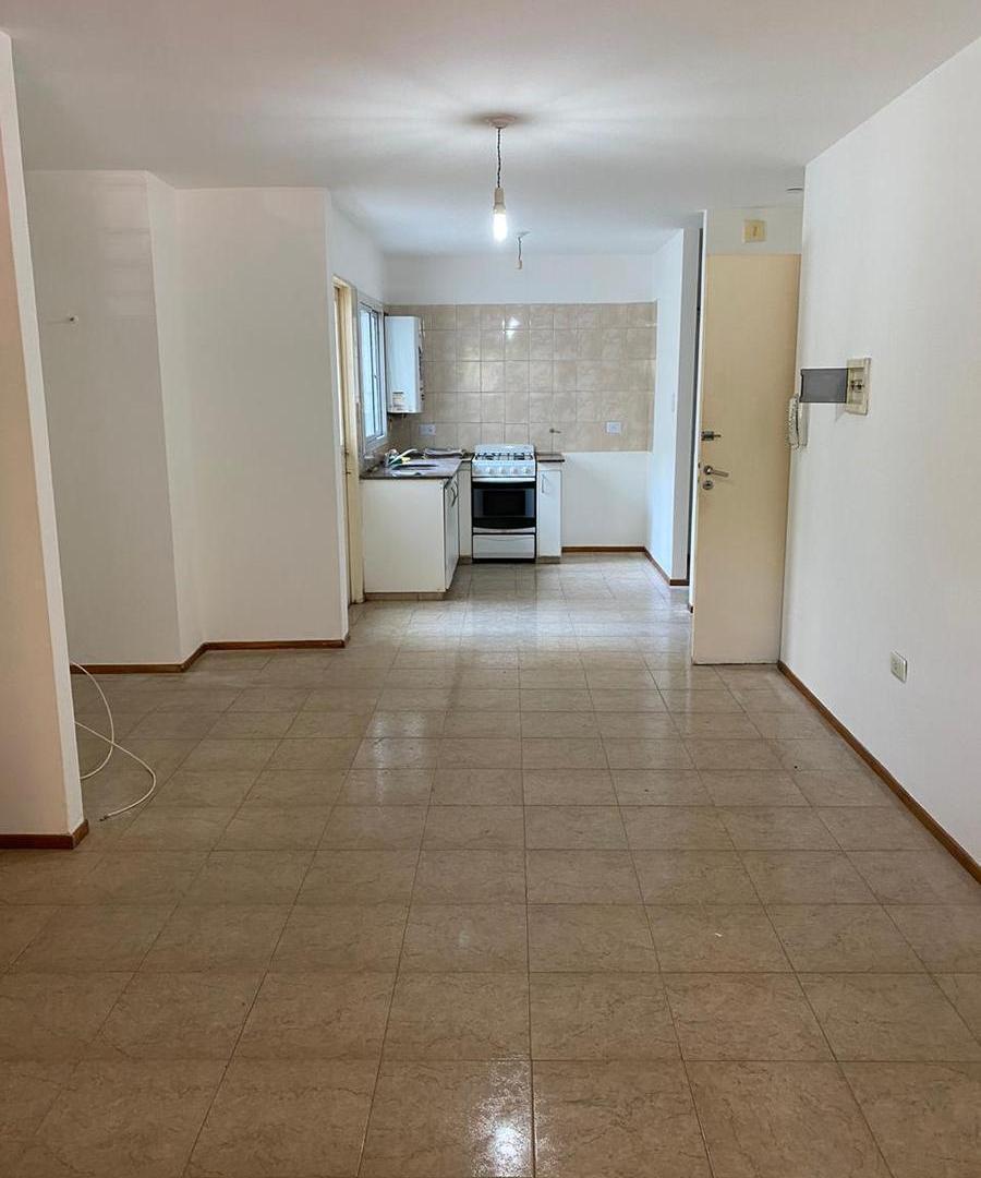 Foto de Alquiler Departamento 1 dormitorio Cochera y Patio, imagen 5