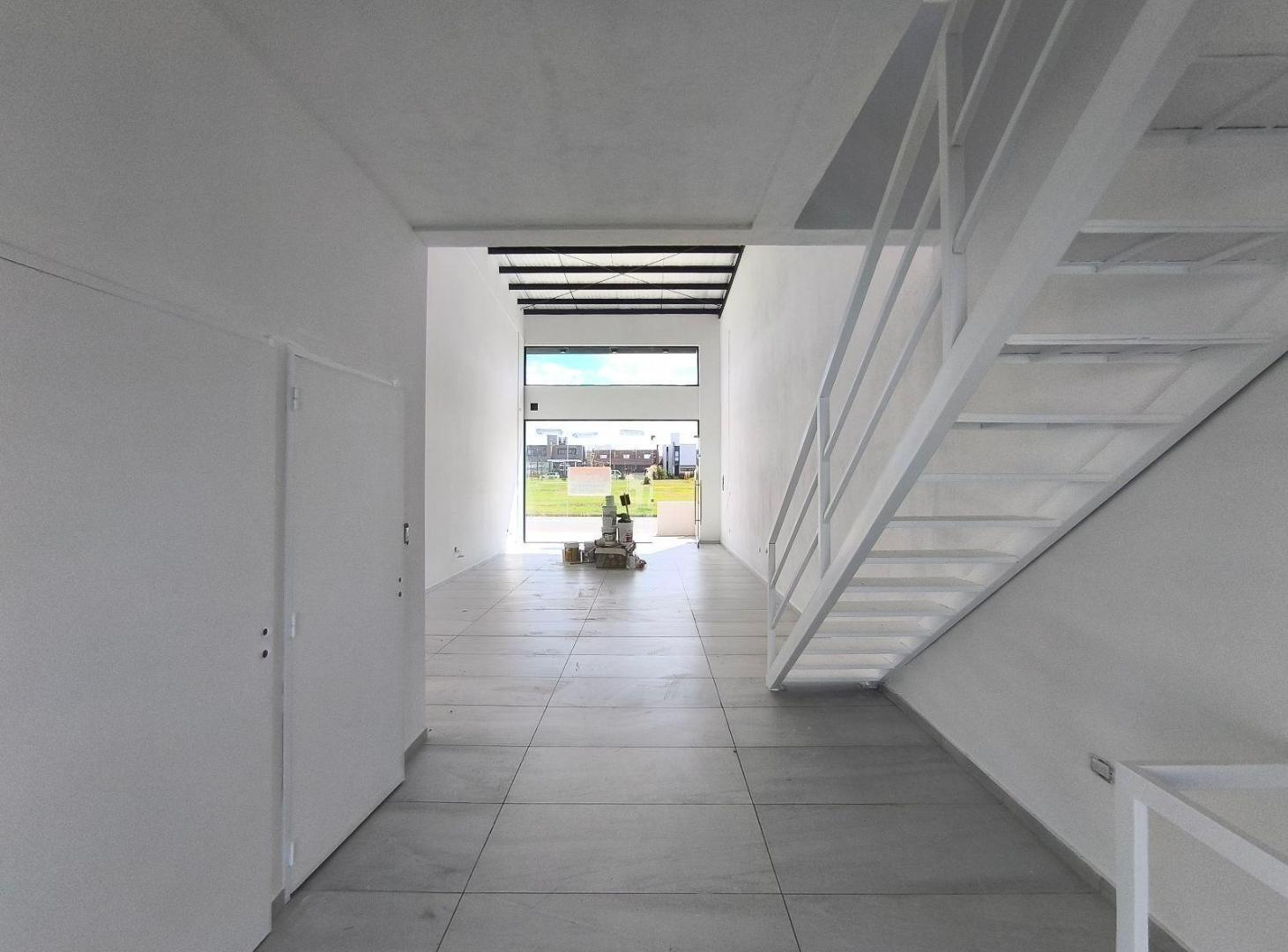Foto de ALQUILER Local Comercial DOCTA. Ideal INVERSORES y COMERCIANTES, imagen 4