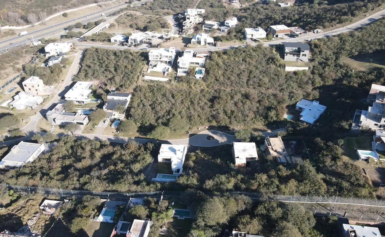 Lote en Venta 980 m2 Country La Deseada Zona super tranquila 2