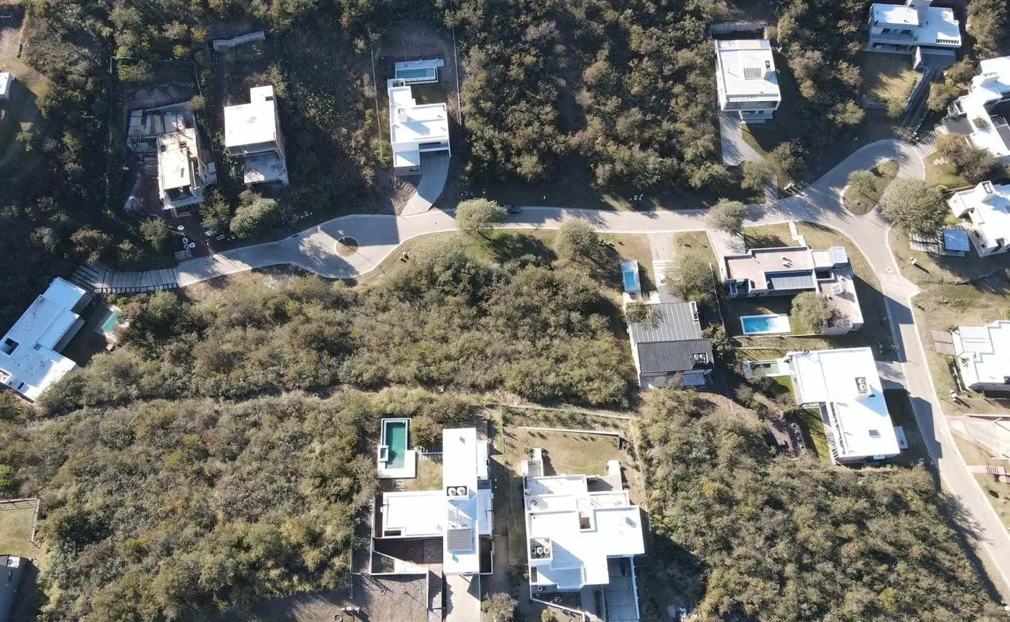 Lote en Venta 980 m2 Country La Deseada Zona super tranquila 4