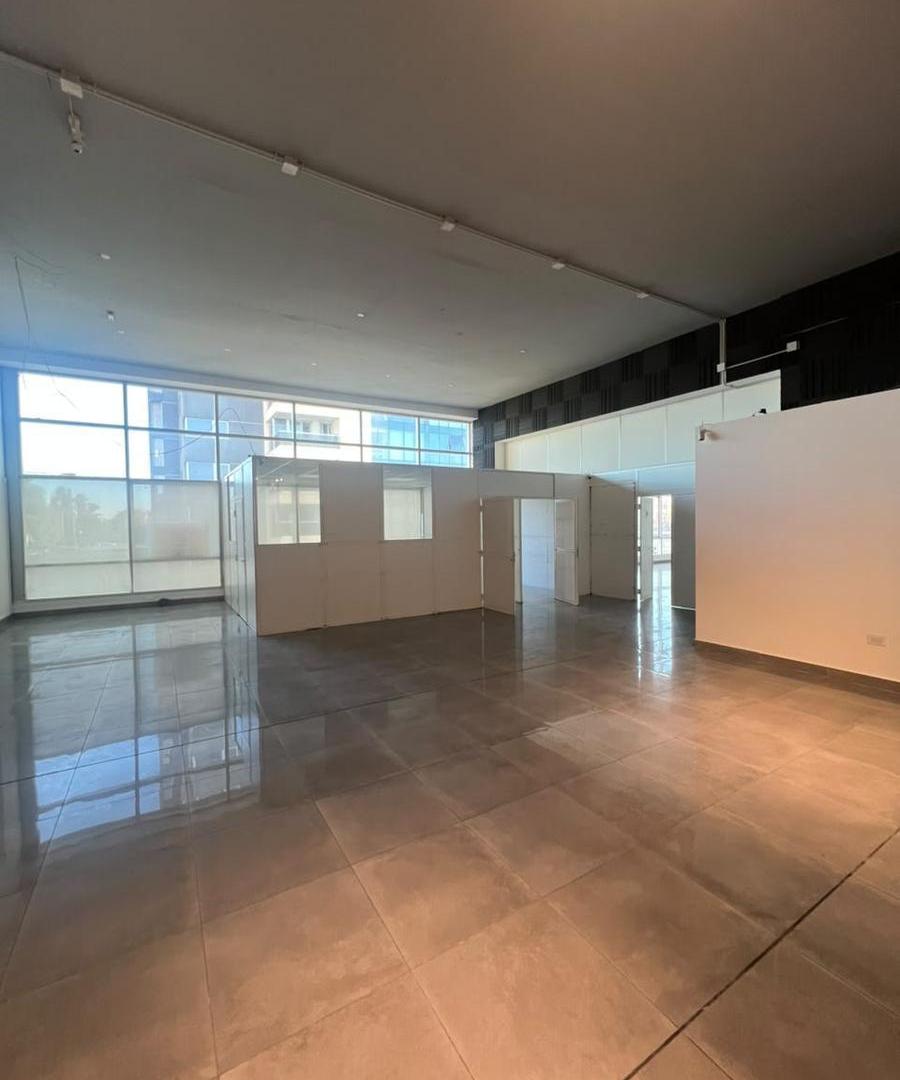 Foto de Oficina en ALQUILER sobre av Colón, imagen 2