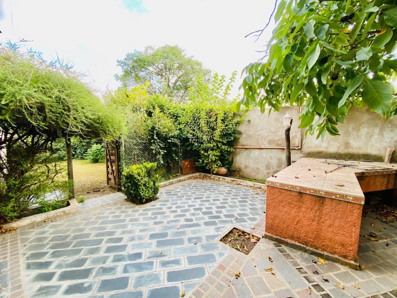 Foto de Casa excepcional con gran lote en Villa Belgrano, imagen 3