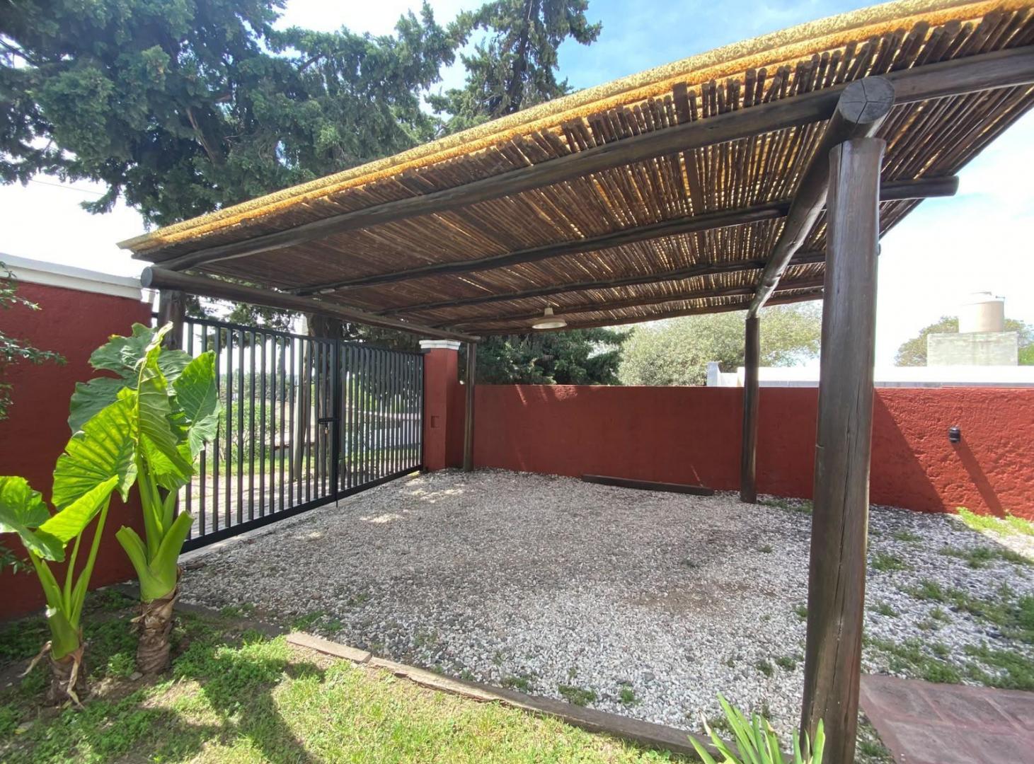 Foto de Venta de casa 3 dormitorios con pileta en Villa Allende, imagen 1