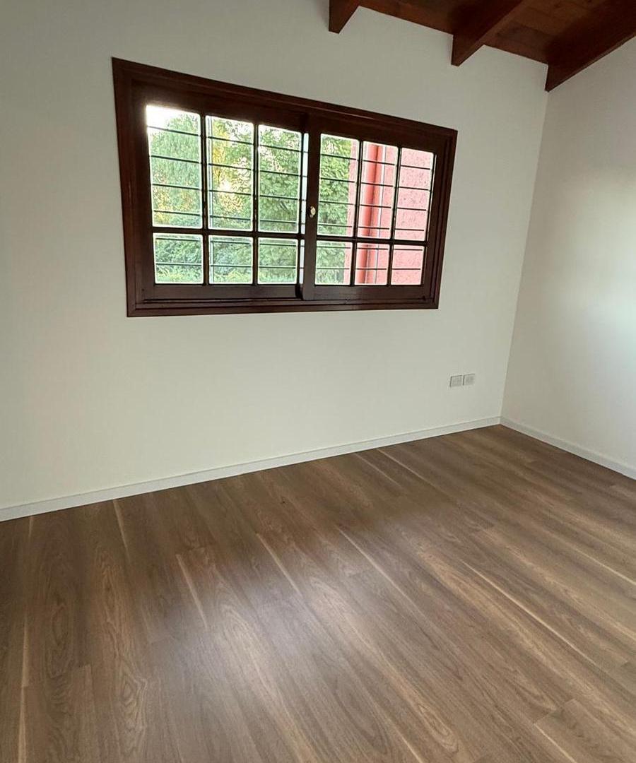 Foto de Venta de casa 3 dormitorios con pileta en Villa Allende, imagen 2