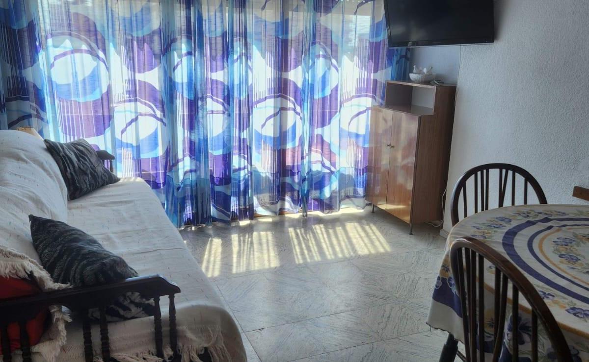 2 Ambientes con Vista a La Calle - Alquiler y Venta 1