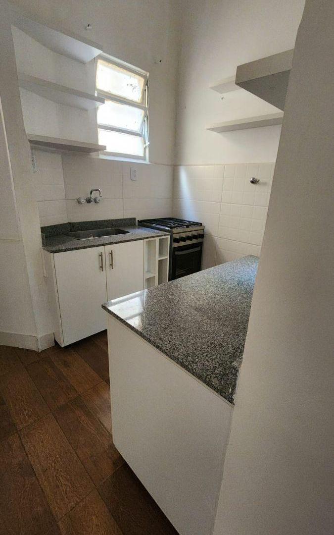 Foto de Venta PH 4 ambientes - Barracas - Sin expensas, imagen 4