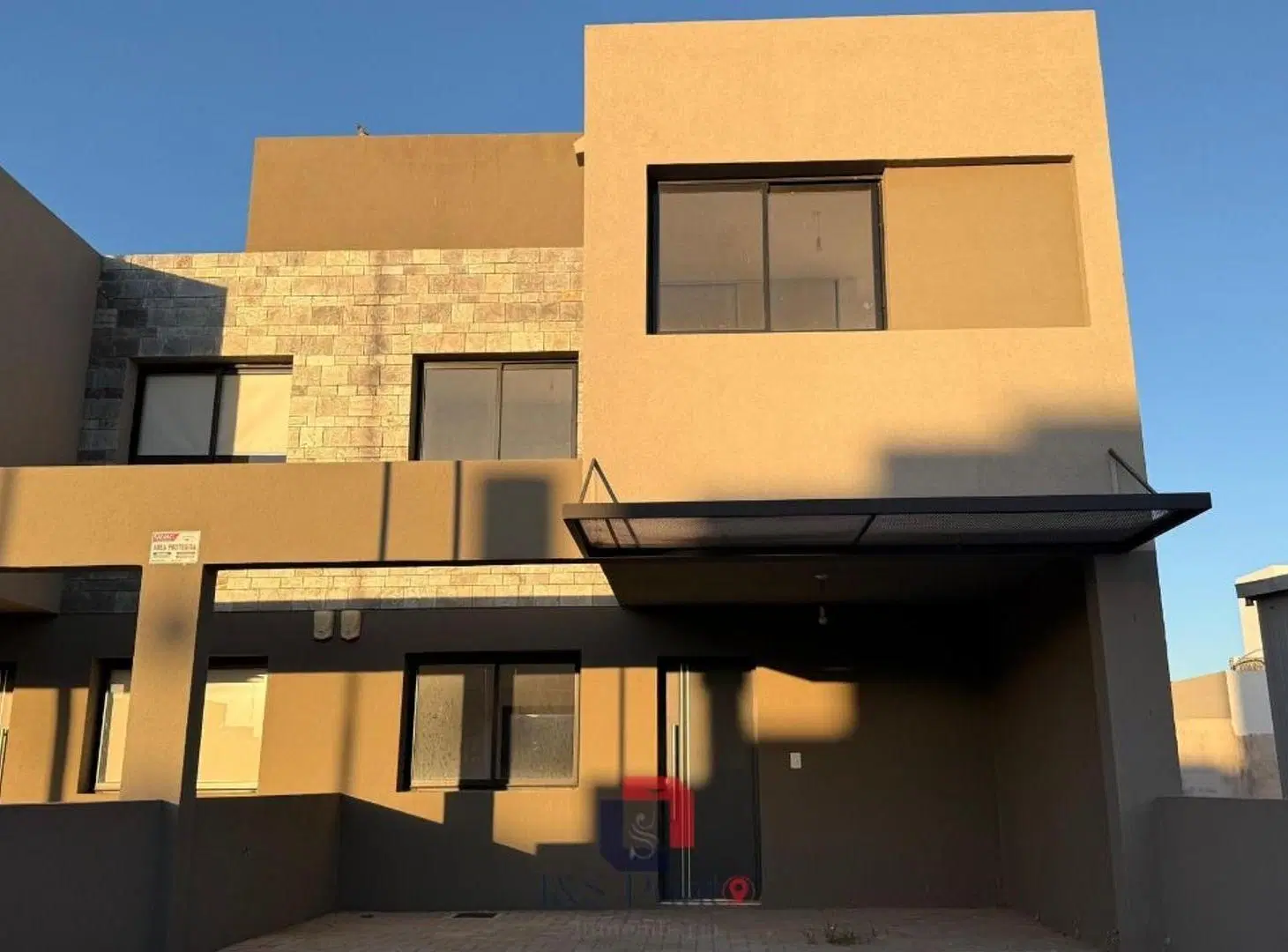 Duplex en Rincones de Manantiales 1