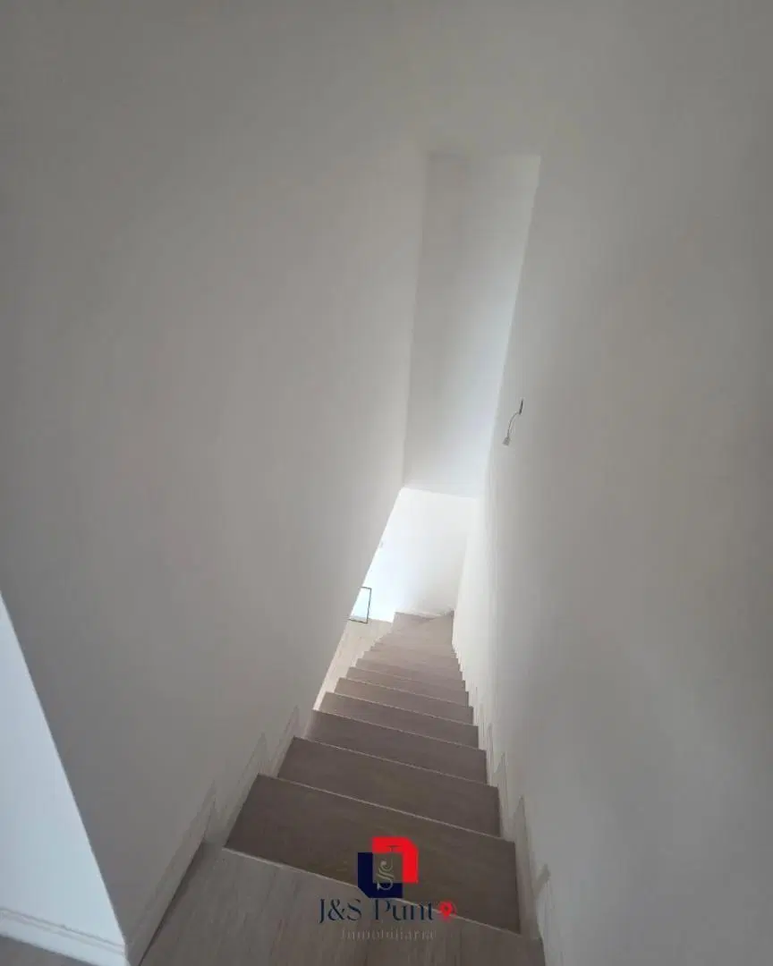 Duplex en Docta Avenida 3