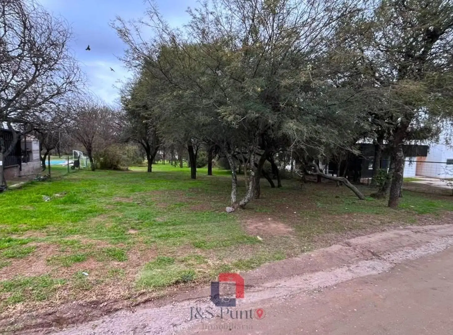 Venta Lote en Valle del Golf 8