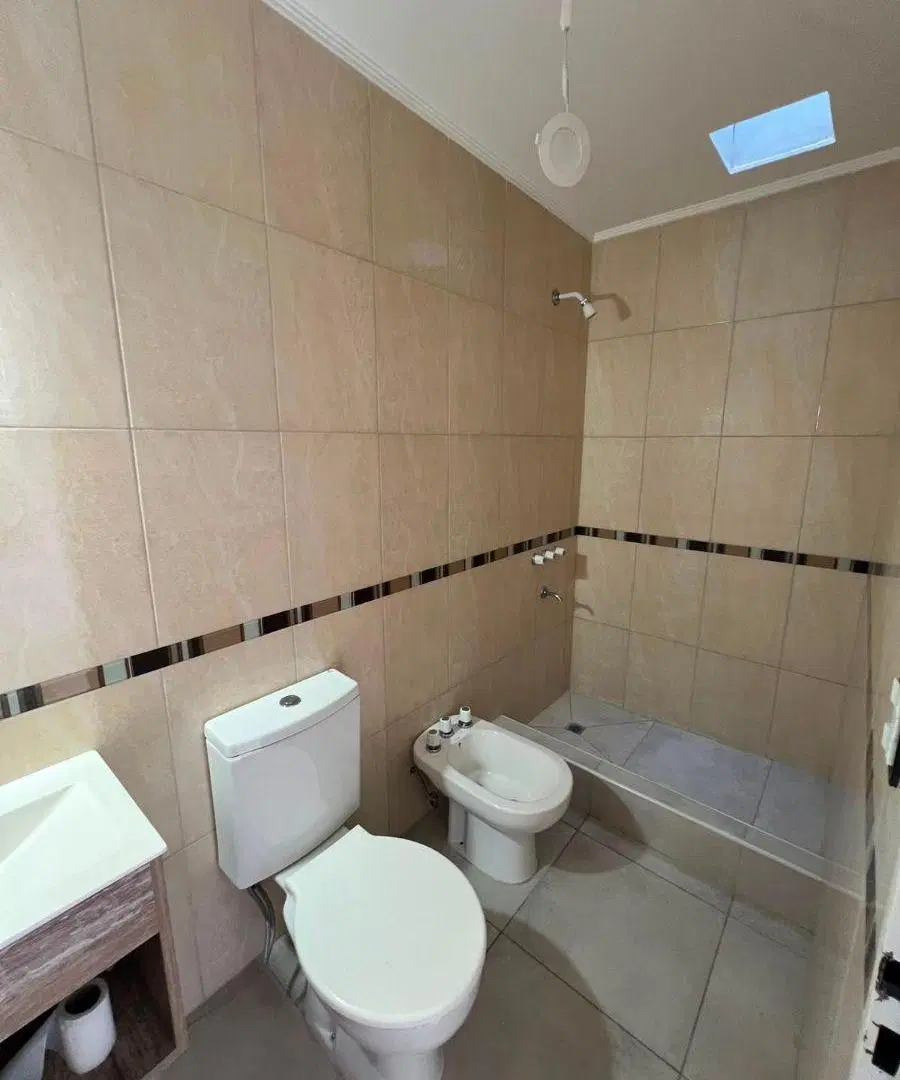 DEPARTAMENTO 2 AMBIENTES EN ALQUILER! MONTE GRANDE! 2