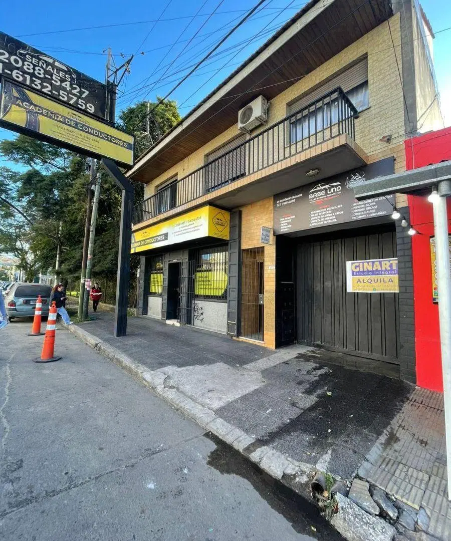 Alquiler de galpon, zona centrica! 2