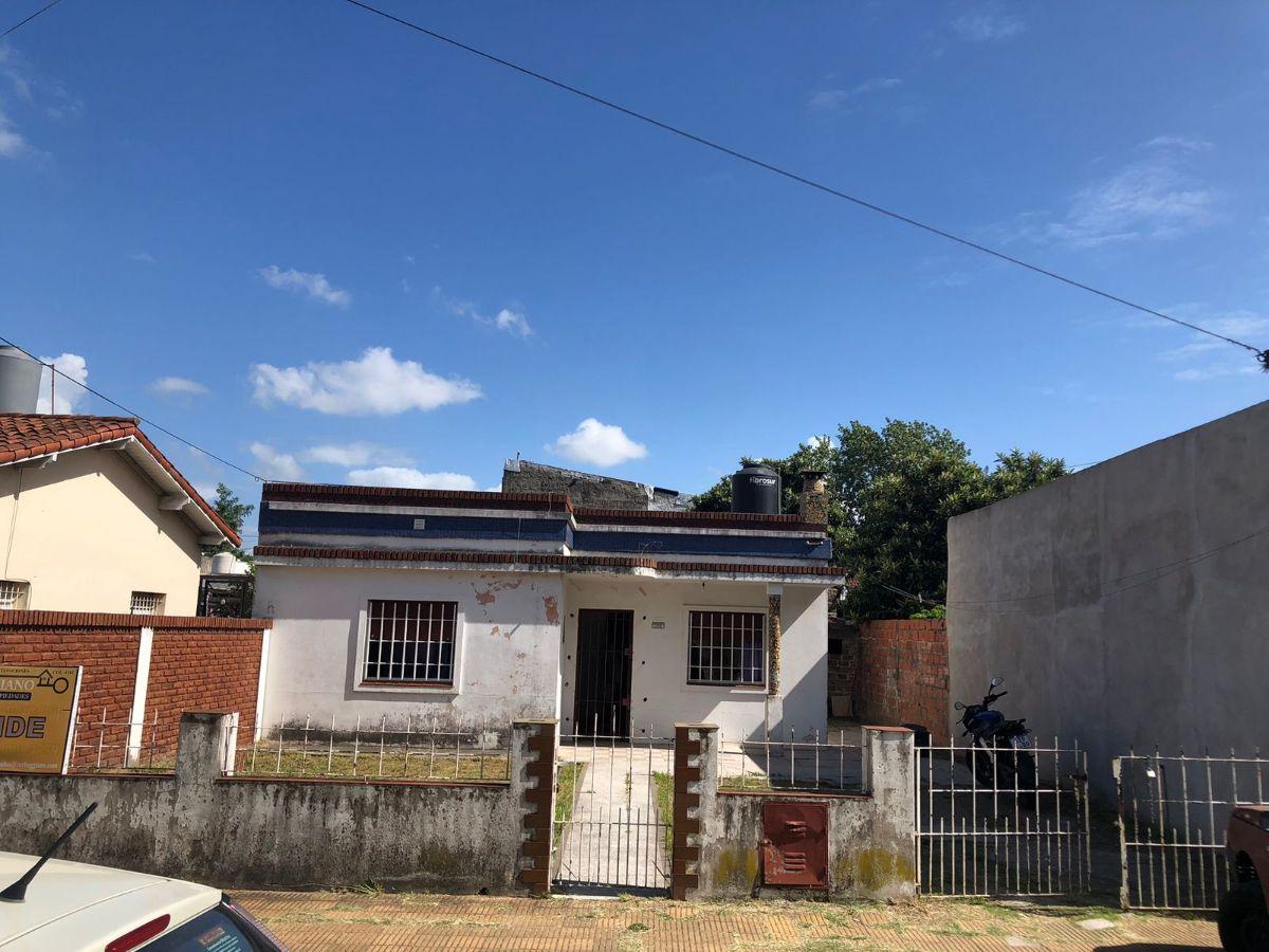 Foto de Casa 2 dormitorios a reciclar en Luis Guillon! Ideal Flipping, imagen 4