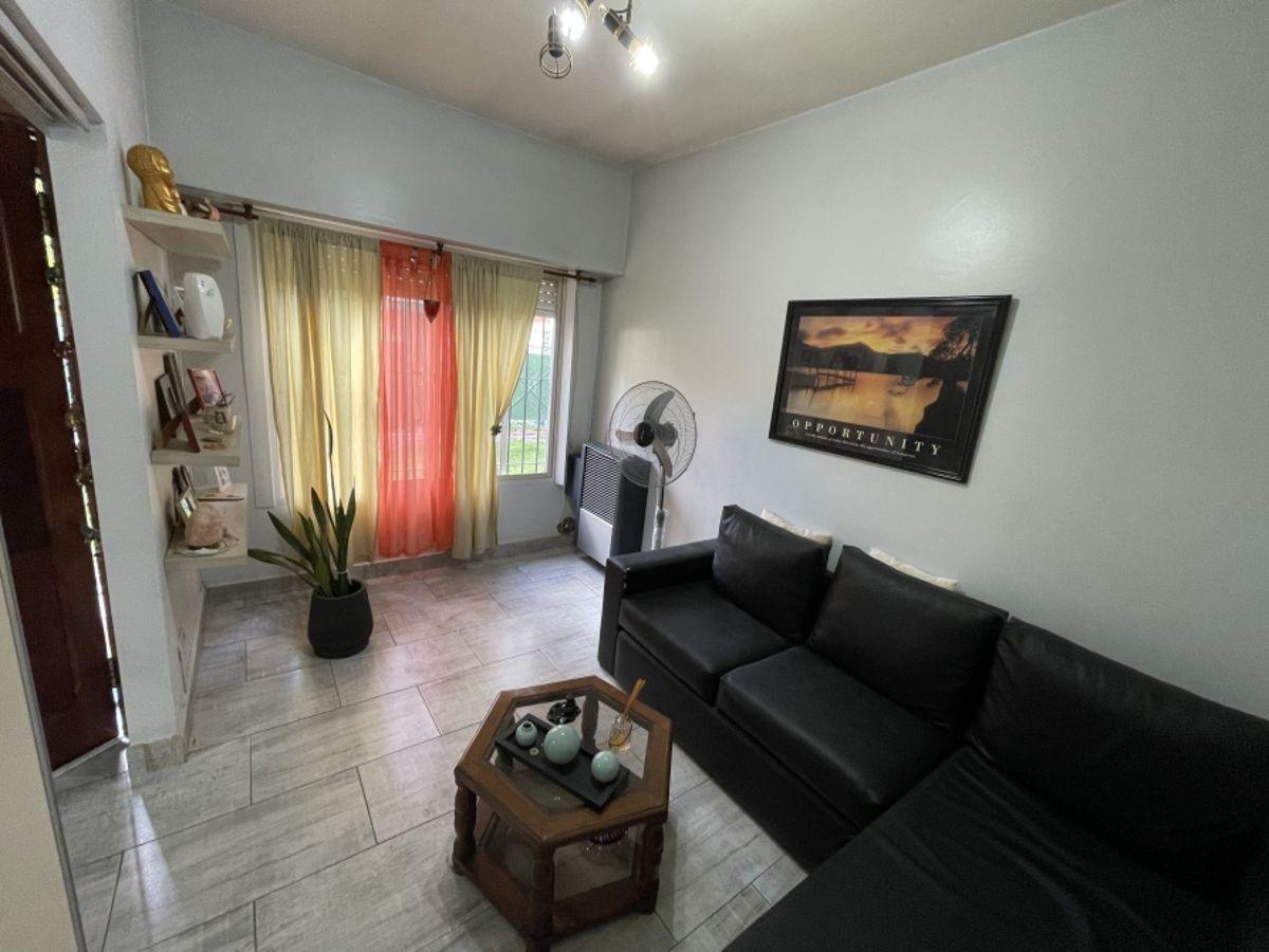 Foto de VENTA! CASA CENTRO DE MONTE GRANDE!, imagen 3