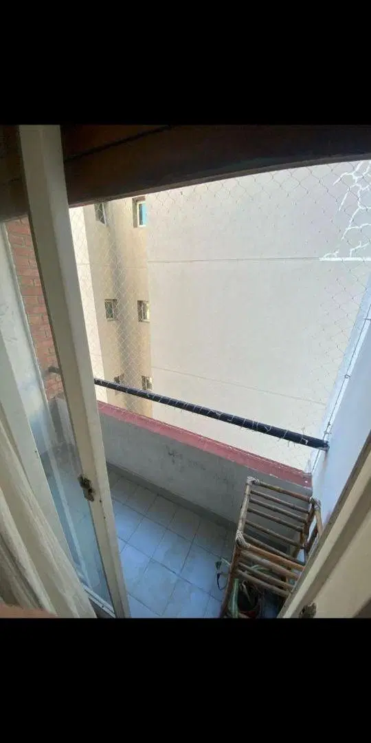 Excelente y amplio semipiso de 2 amb frente con cochera! 3