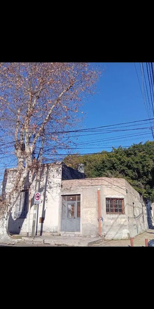 A 300m Av.Mitre y Centro, Casa en esquina 4 amb. Ideal inversor, Familia o emprendimiento. 5