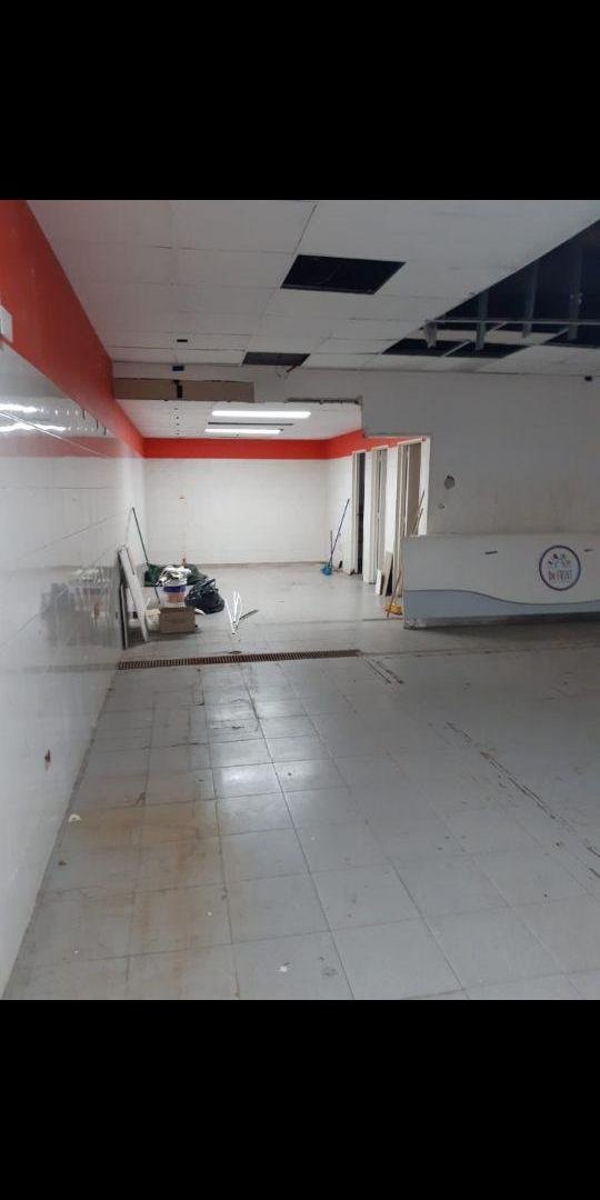 Foto de Local excelente en Lomas Centro!!! Sobre Boedo al lado de Las Carabelas., imagen 1
