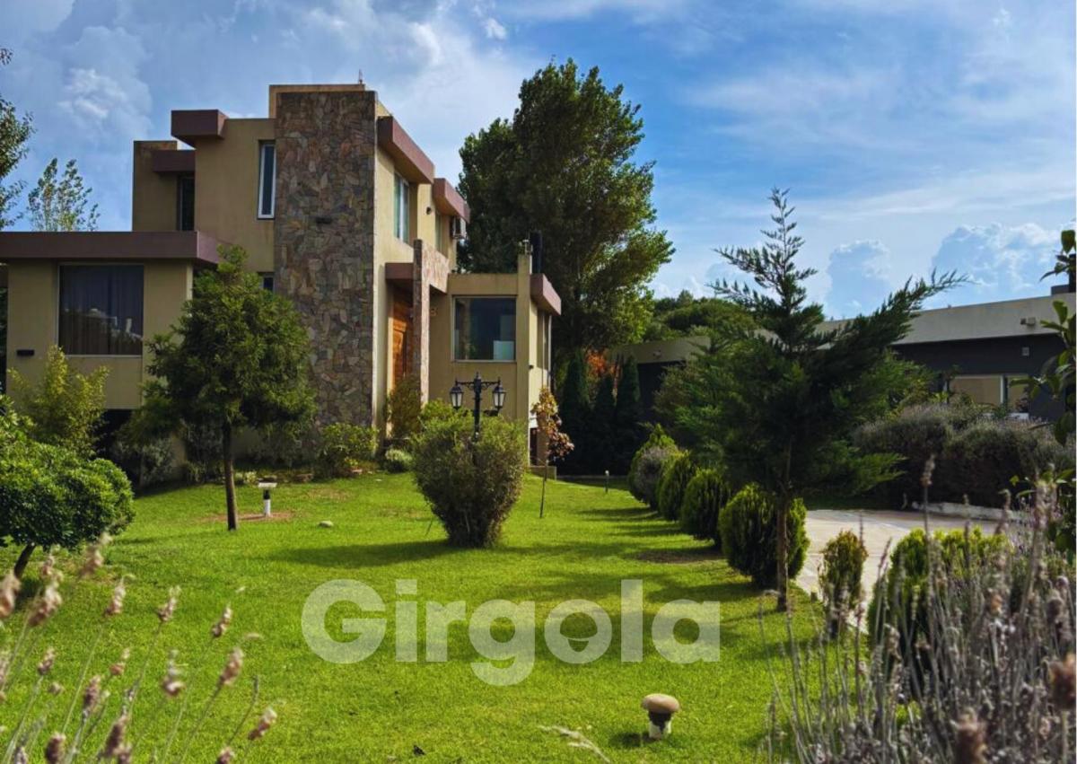 Costa Esmeralda 4 Ambientes Casa en Venta 4