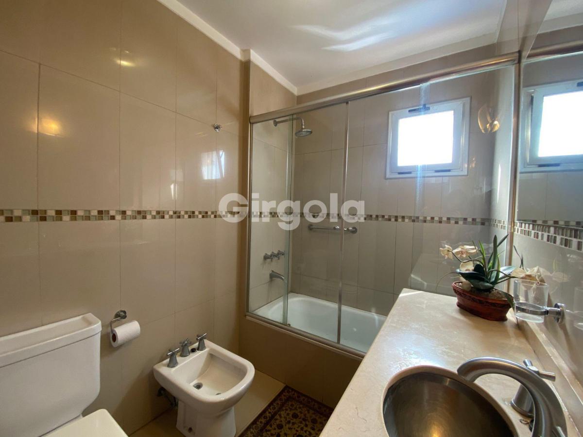 Departamento 3 Ambientes en Venta Moreno Centro 4