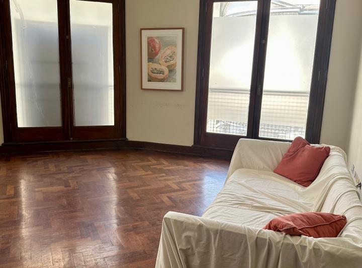 Venta oficina de 9 ambientes en San Nicolás 1