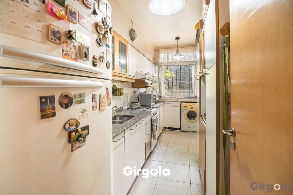 Foto de Venta departamento 3 ambientes en Colegiales con patio, imagen 2