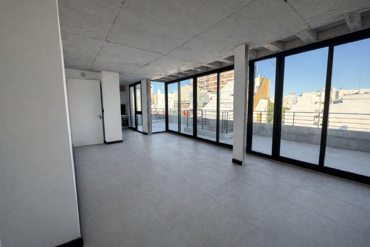 Venta departamento 2 ambientes con terraza en Colegiales