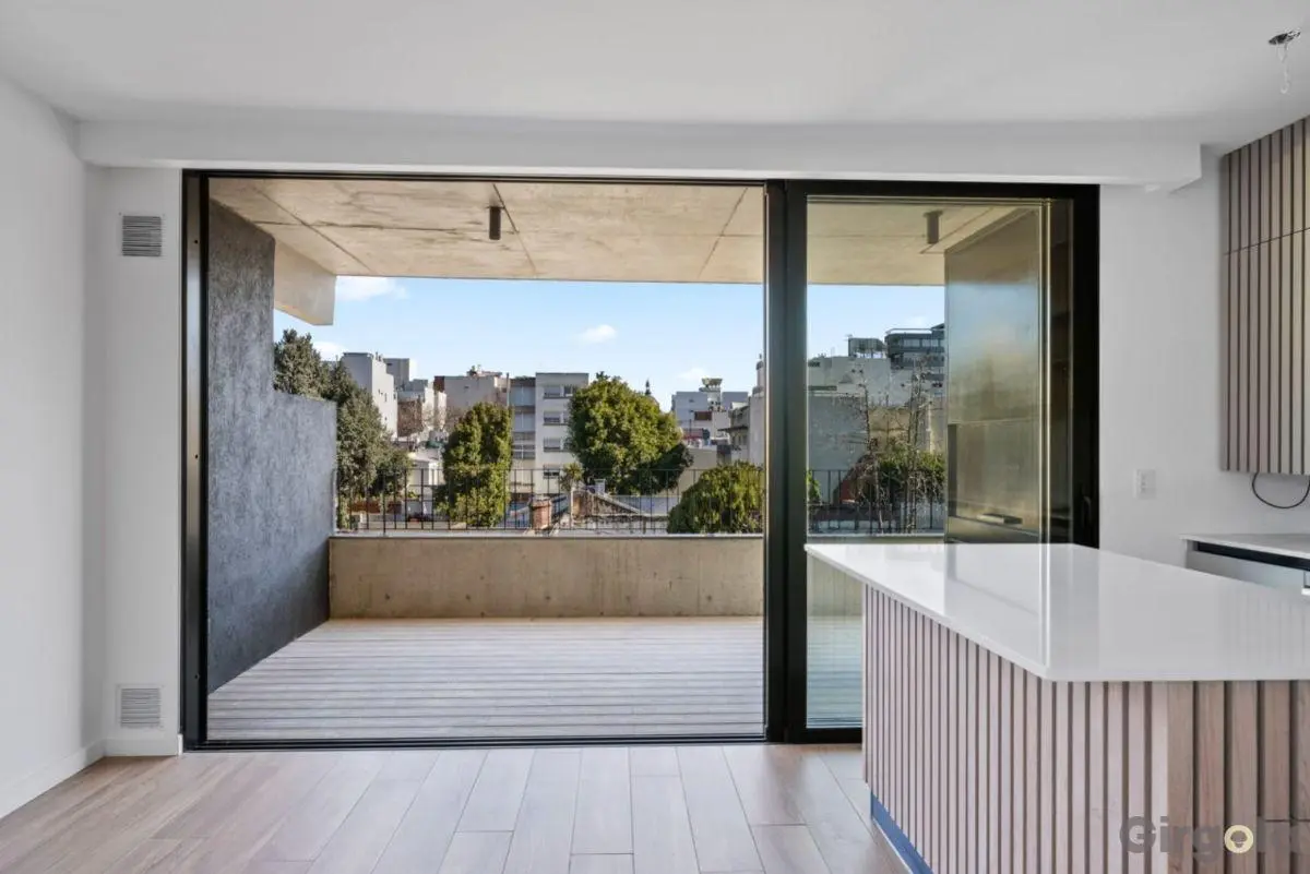 Venta departamento 4 ambientes con balcón y parrilla en Villa Devoto con cochera 2