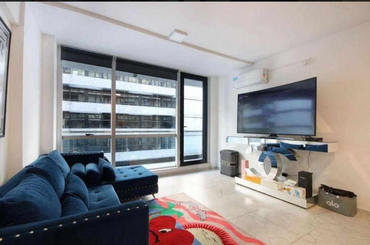 Departamento en venta c/ cochera en Puerto Madero