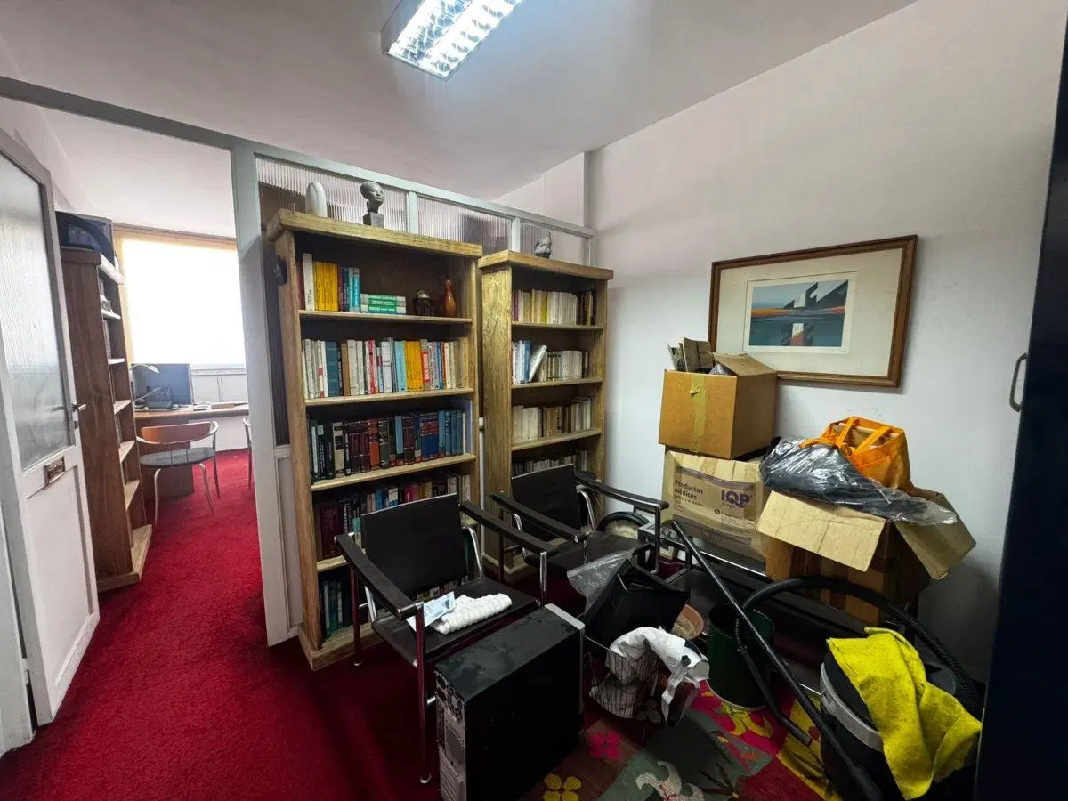Venta de Oficina dos ambientes en Almagro 3