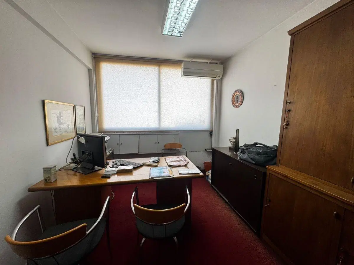Venta de Oficina dos ambientes en Almagro 5