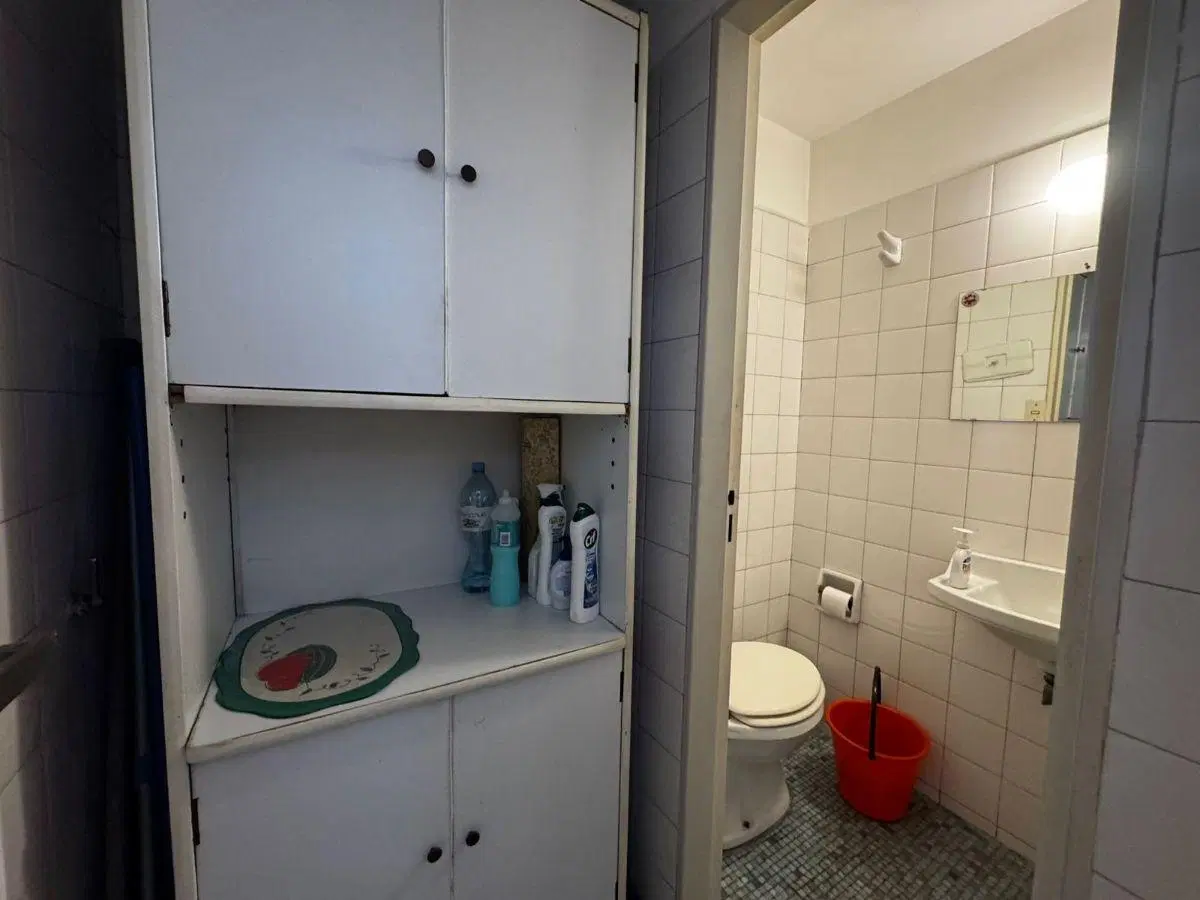 Venta de Oficina dos ambientes en Almagro 3
