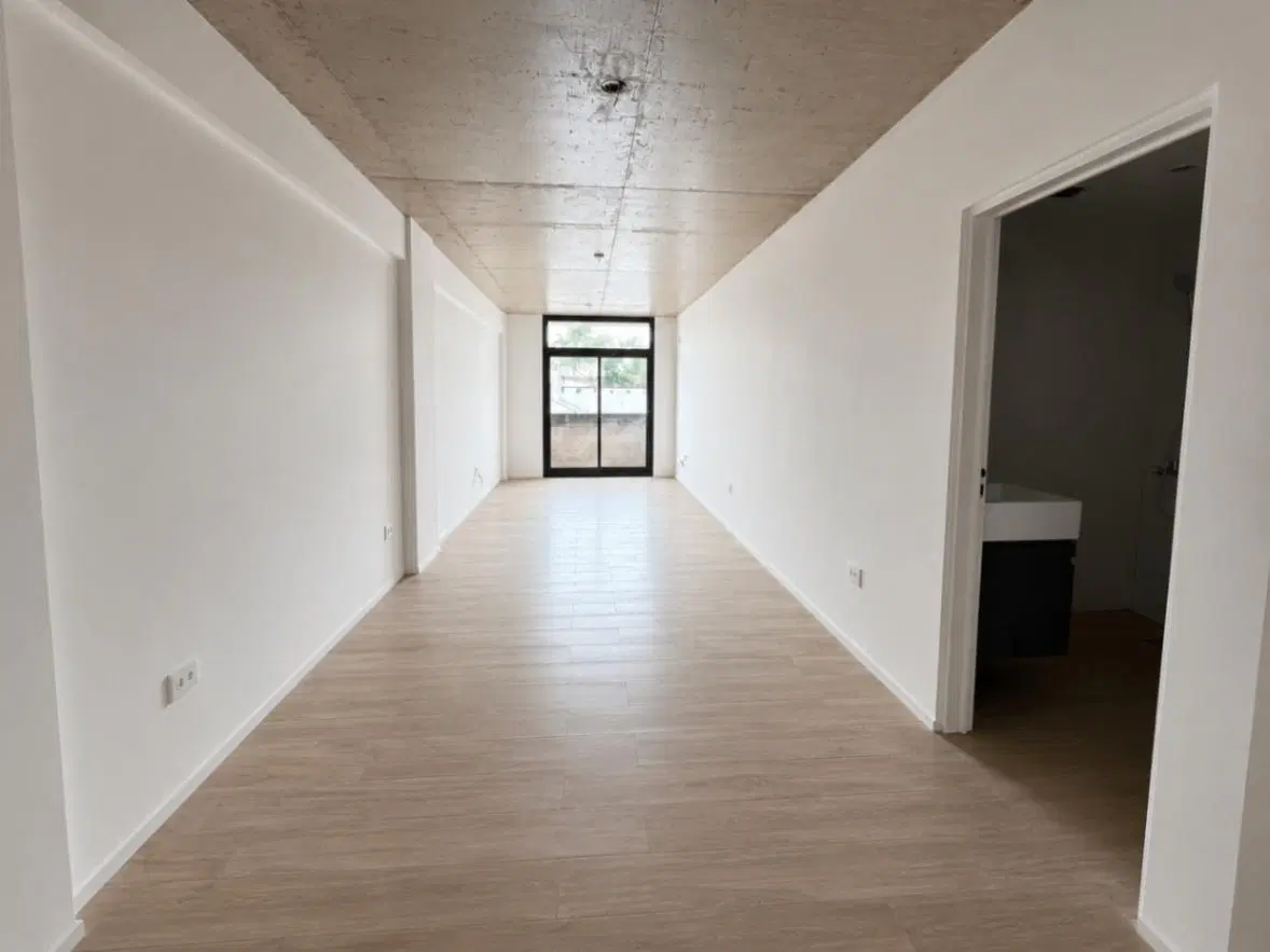 Monoambiente amplio en venta en Coghlan oportunidad 2