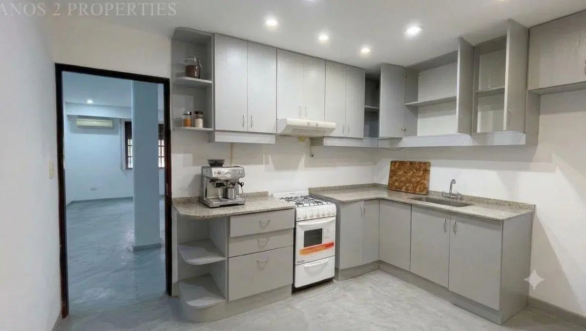 Venta de PH 4 ambientes con patio en Olivos 4