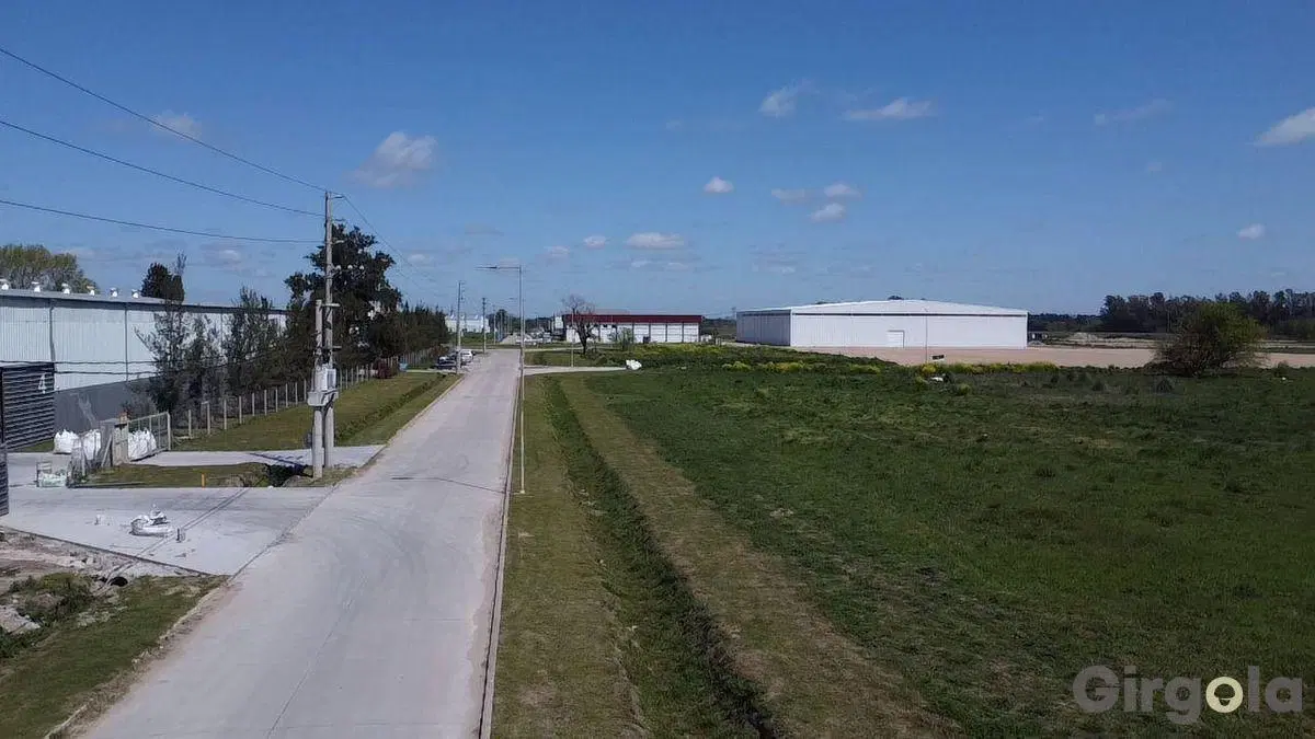 Venta Lote Industrial en General Rodriguez 7