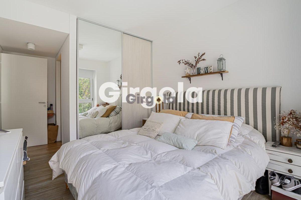 Foto de Venta Departamento de 2 ambientes en Las cañitas con cochera, imagen 2