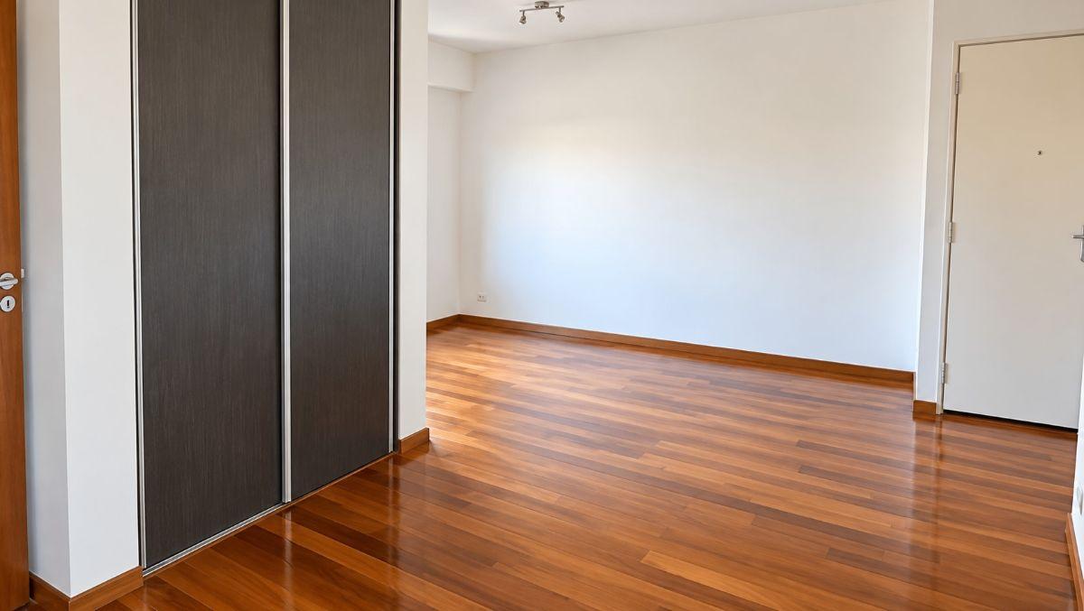 Foto de Departamento en Alquiler Tres Ambientes con cochera y pileta , en Olivos, imagen 4