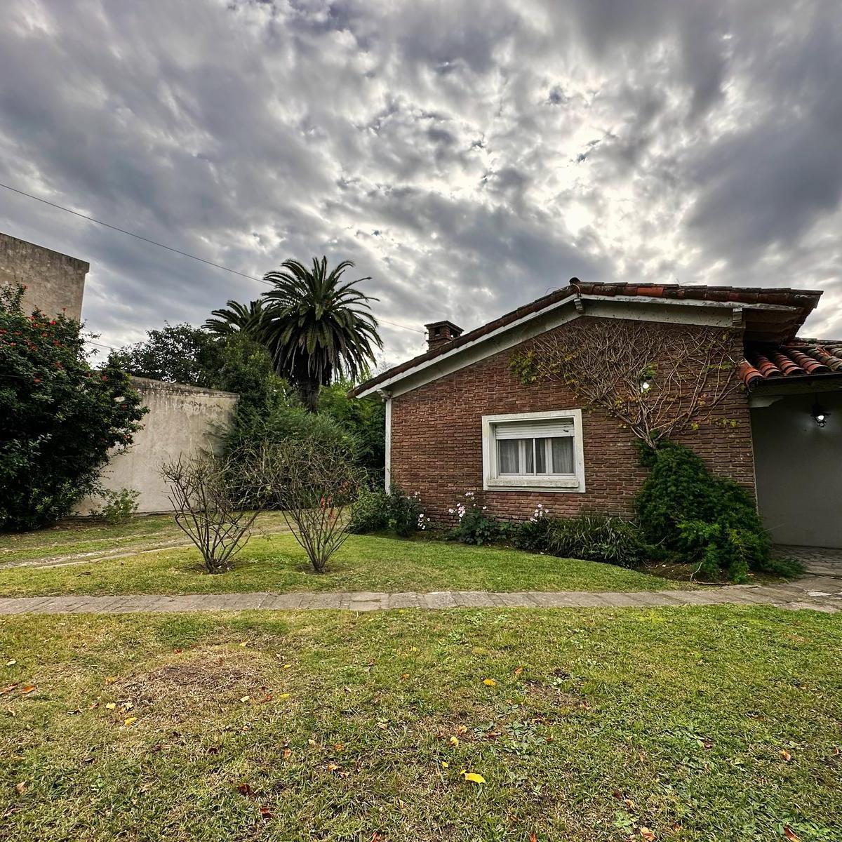 Casa en Venta en 506 Entre 12 y Camino Centenario - a Refaccionar 5