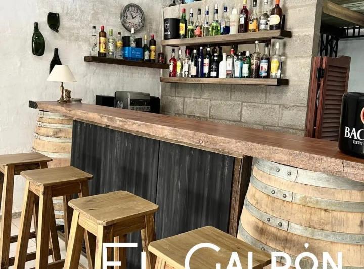 Local/ Salón de Eventos en venta en La Plata. 3