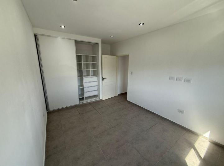 Departamento en Alquiler en Berisso. 4