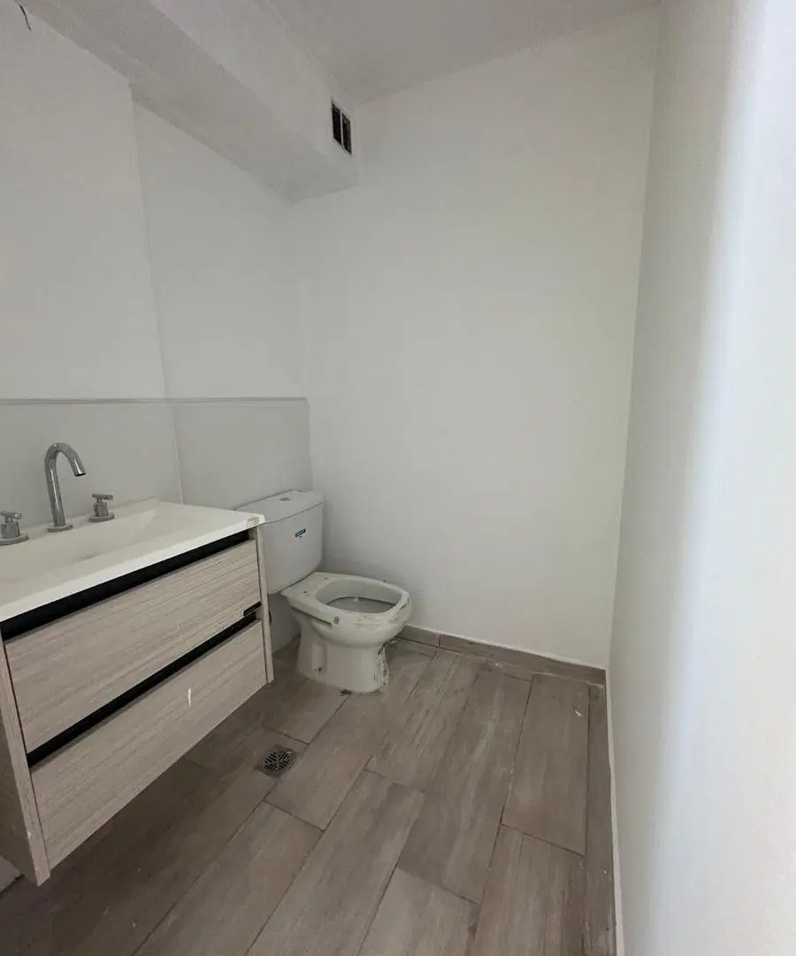 Departamento en venta en La Plata, un dormitorio. COCHERA. 2