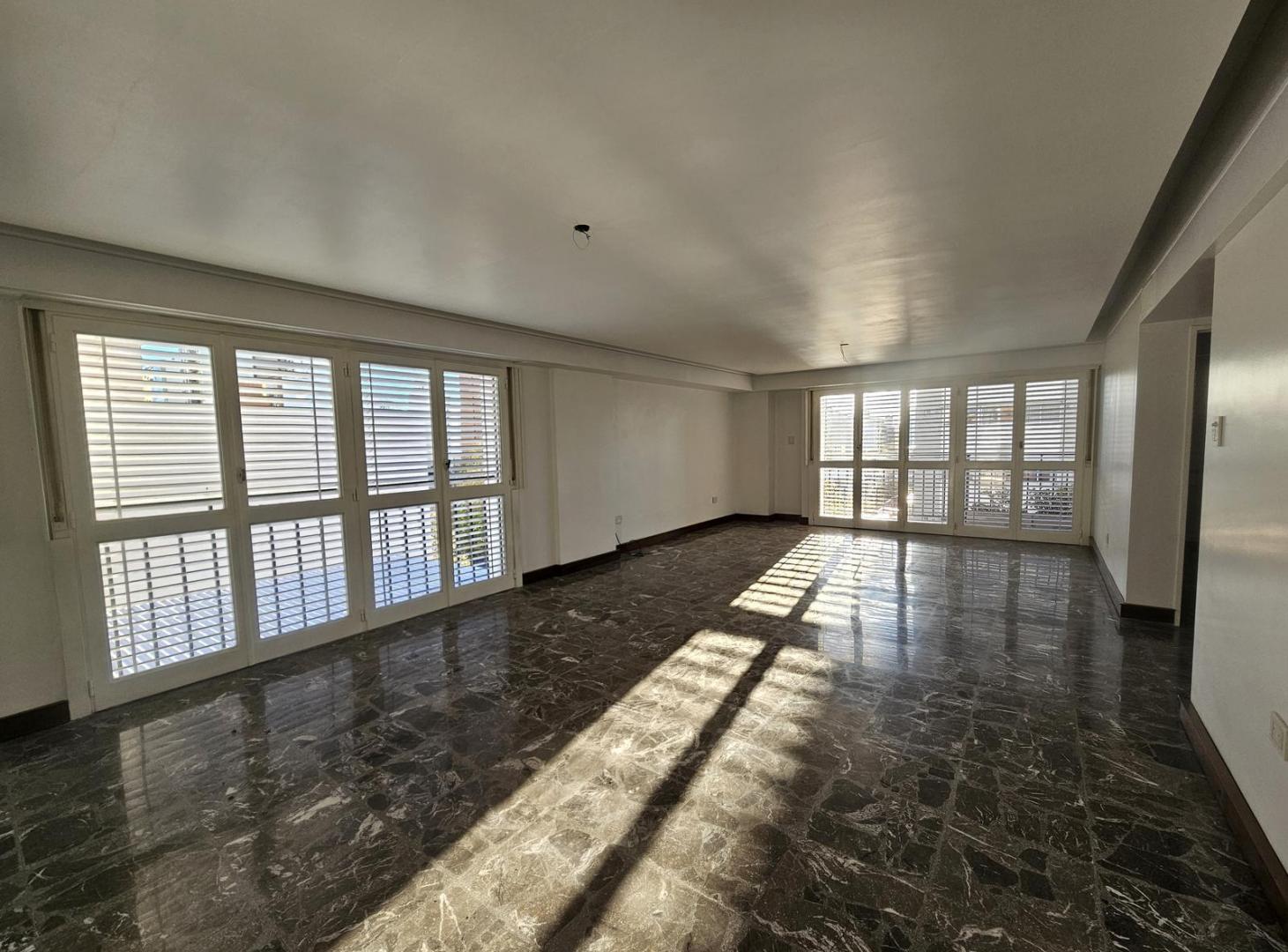 Departamento en venta en Avenida 44 10 y 11